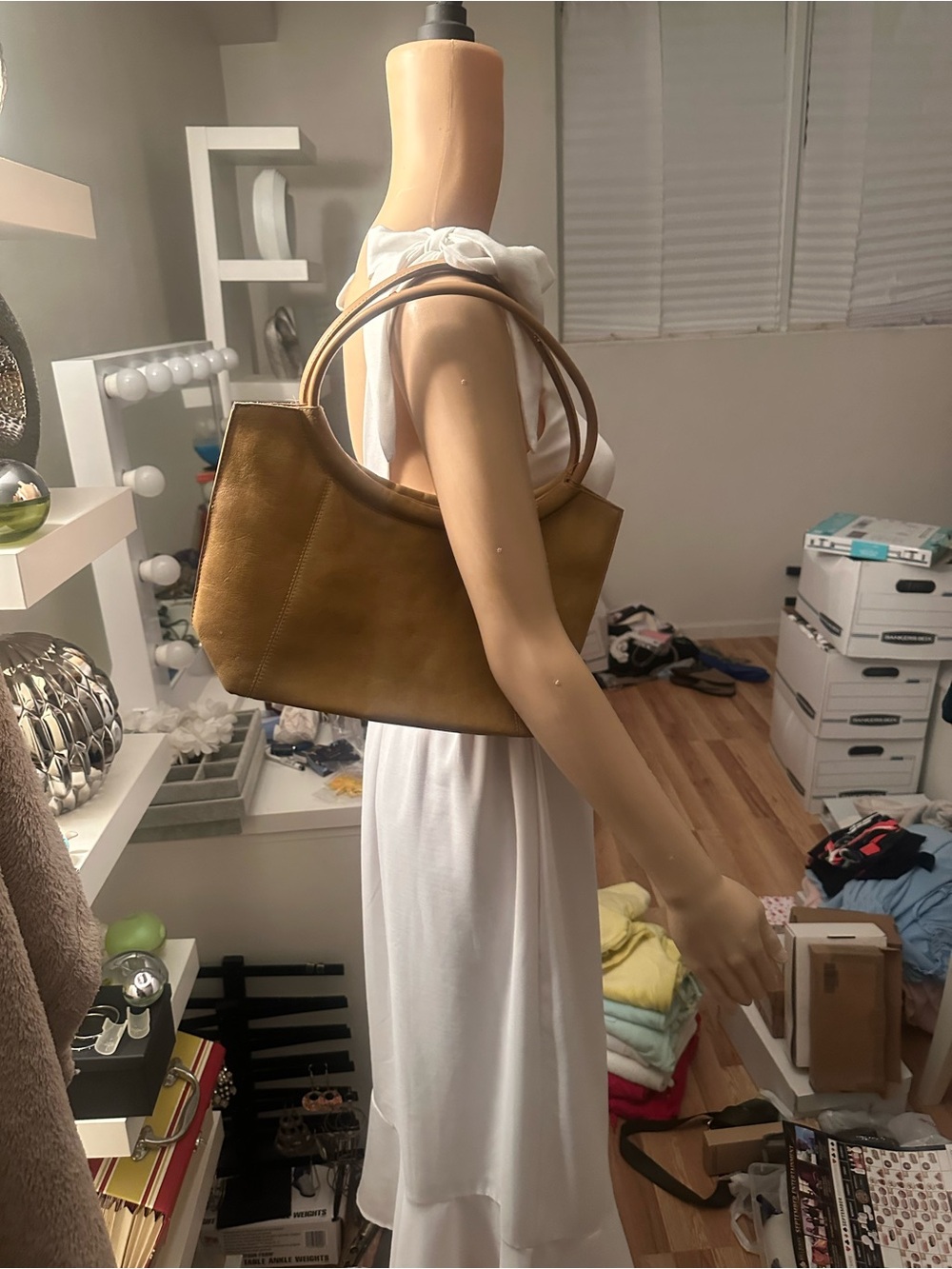 ⭐️Camel Handbag!⭐️ - Picture 12 of 13